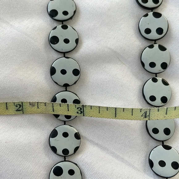 Vintage Domino/Dalmatian necklace. Black/white polka dot. 15” length, .5” discs. - Picture 3 of 7